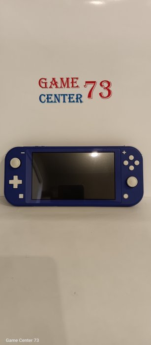 Фото выбранной позиции — Nintendo Switch Lite Синий, фото 1 из 2